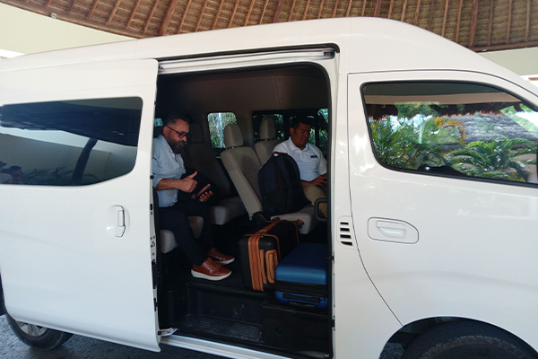Cancun shuttle